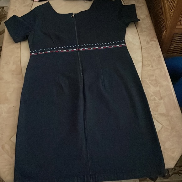 A.M.I WOMEN’S JEAN DRESS MEDIUM - Picture 6 of 9